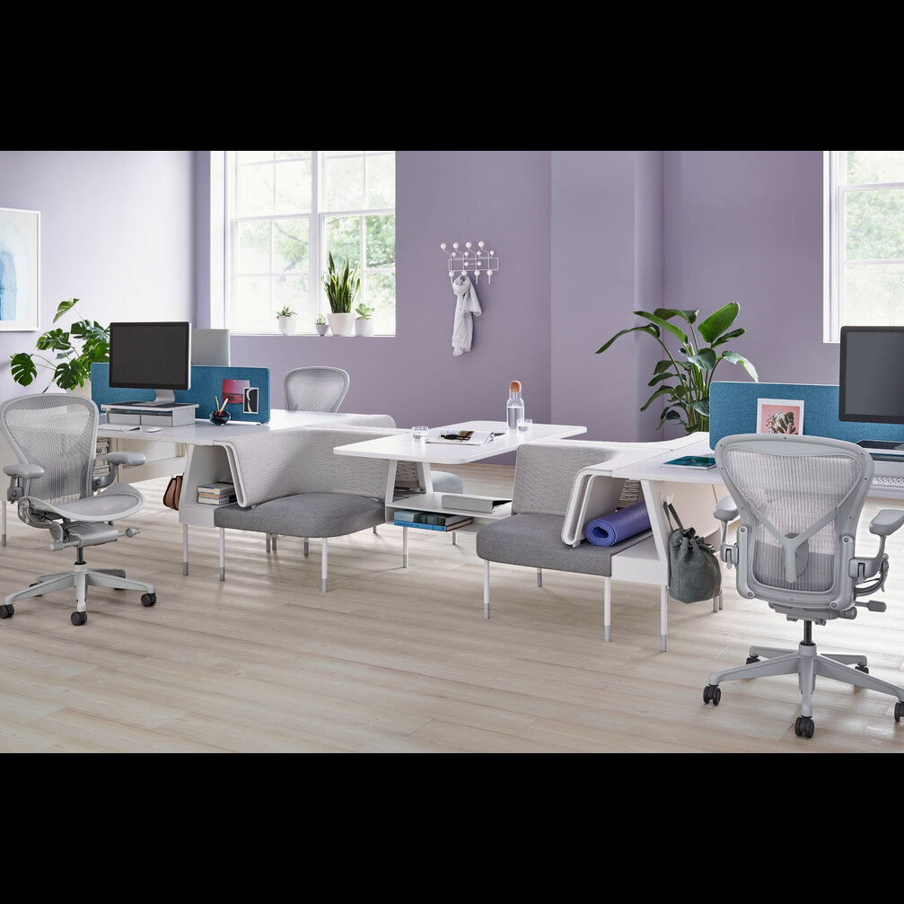 Herman Miller Aeron mineral C