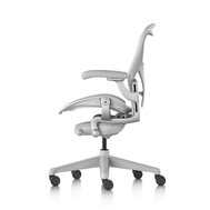 Herman Miller Aeron mineral C