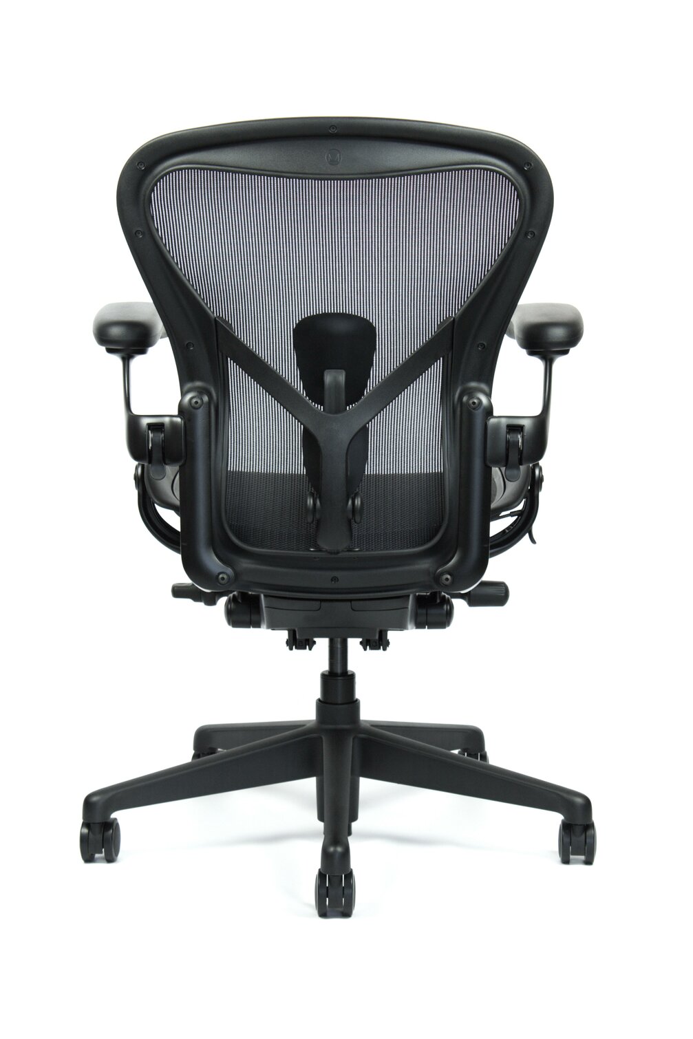 Herman Miller Aeron velikost B black edition