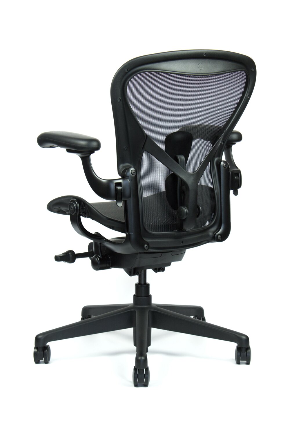 Herman Miller Aeron velikost B black edition