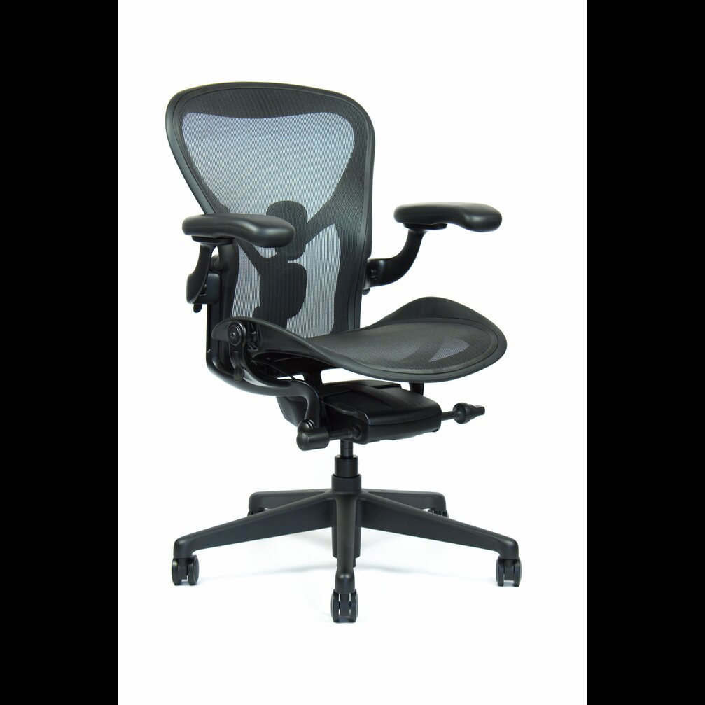 Herman Miller Aeron velikost C black edition