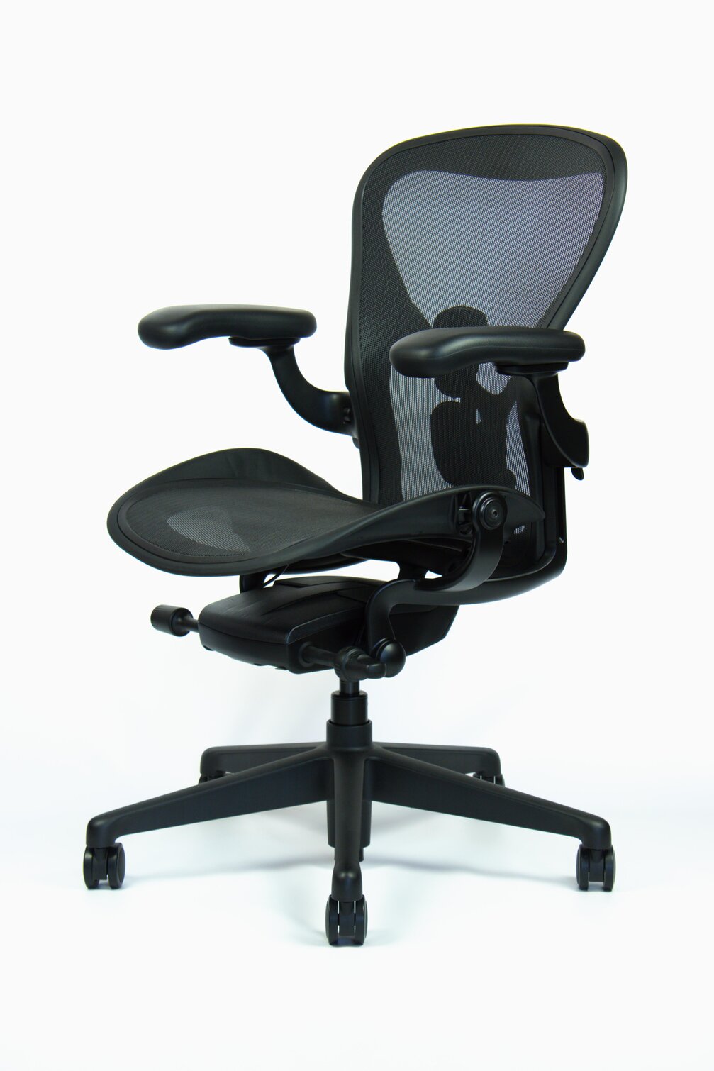 Herman Miller Aeron velikost C black edition